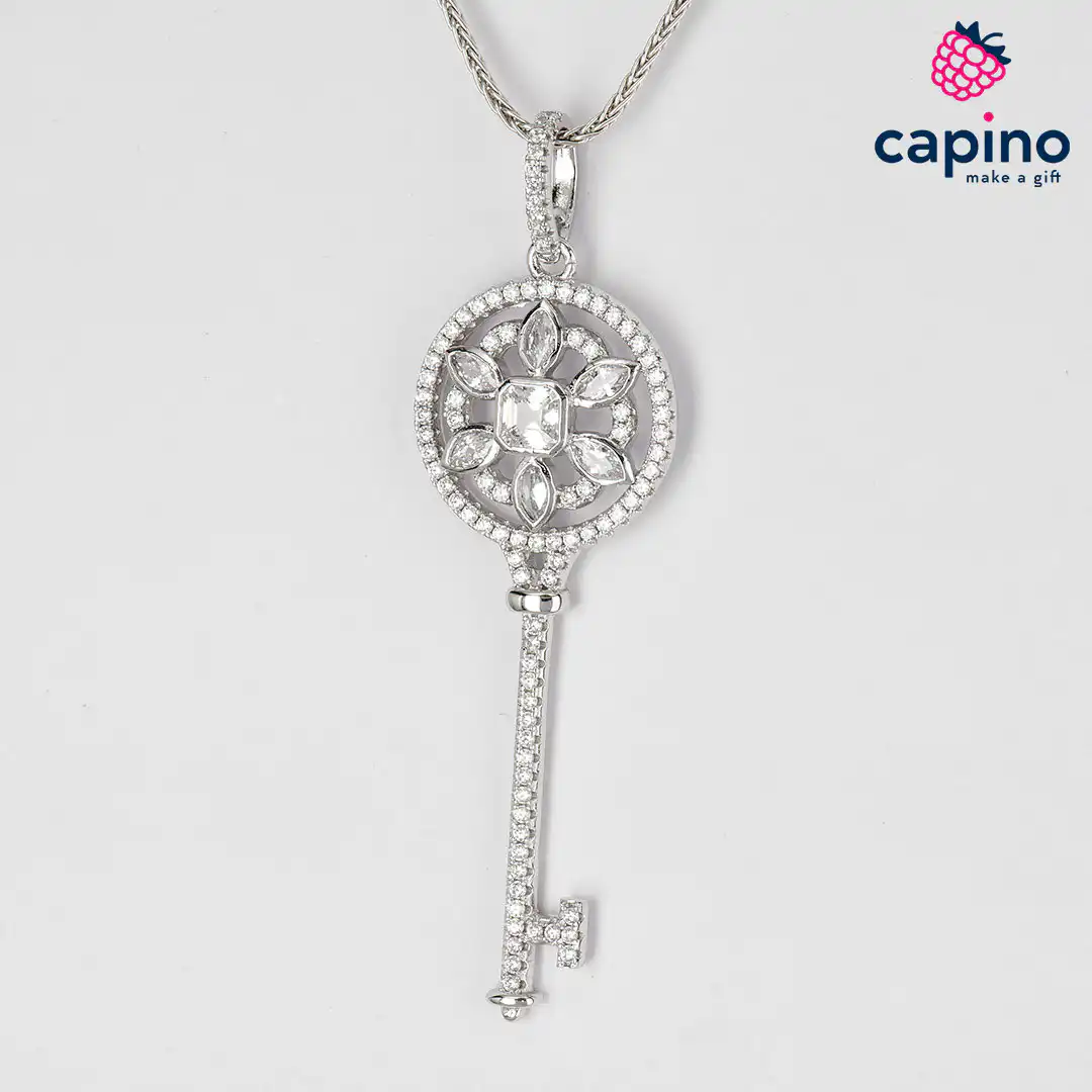 Collar llave de plata Bettina